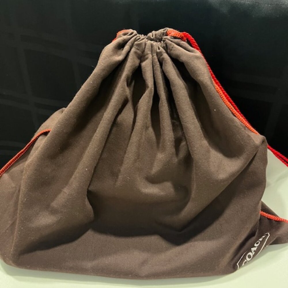 Coach Vintage Demi Legacy Handbag in Cream Leather H33 9566 - Picture 8 of 9